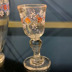 Antikt st karaffel med glas, hndlavet