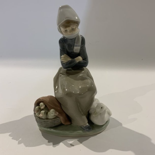 Lladro Hand made - Pige der fryser, med gs