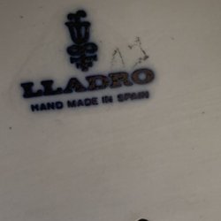 Lladro Hand made - Pige der fryser, med gs