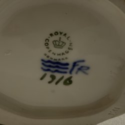 B&G Figur 1316 Amager piger p shopping